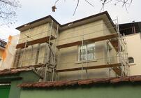 къща