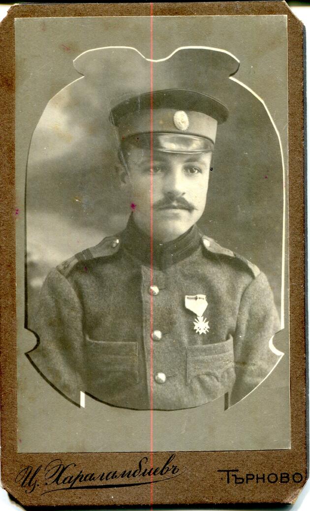 Антон Хаджиев (архив на наследници)
