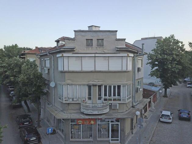 Тошев