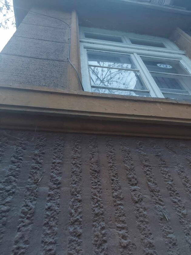 къща