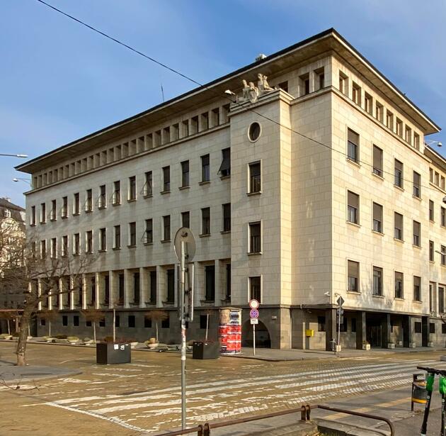 bank